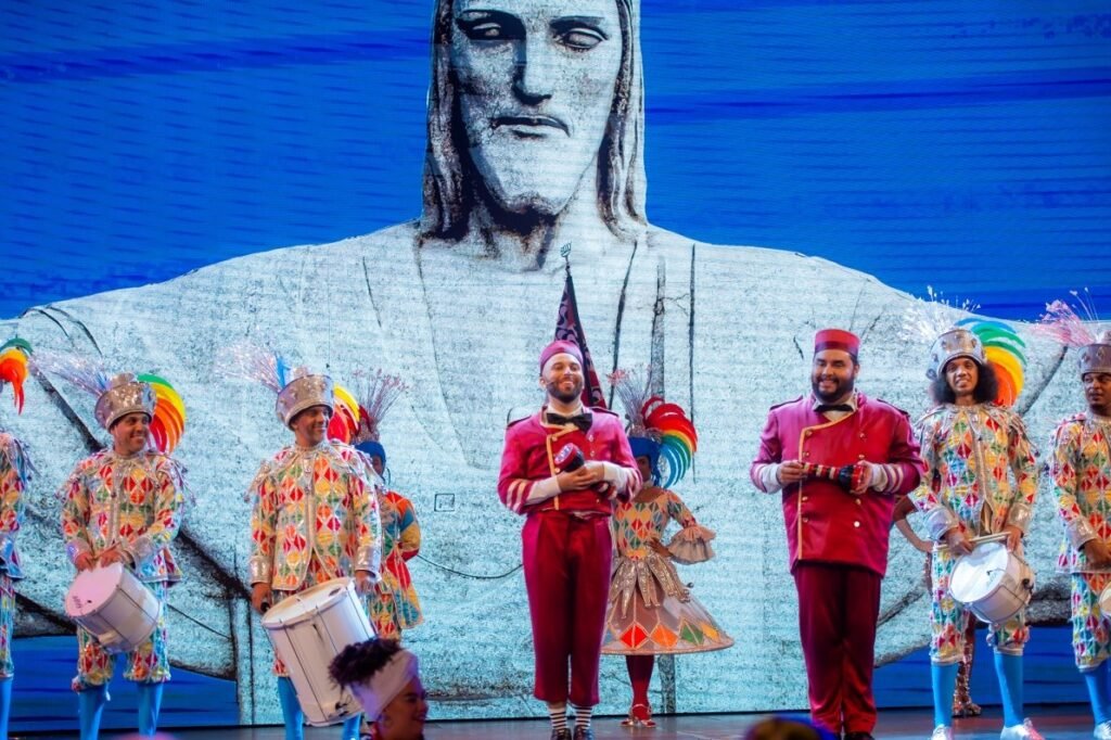 Roxy Dinner Show completa 1,5 ano como sucesso no Rio