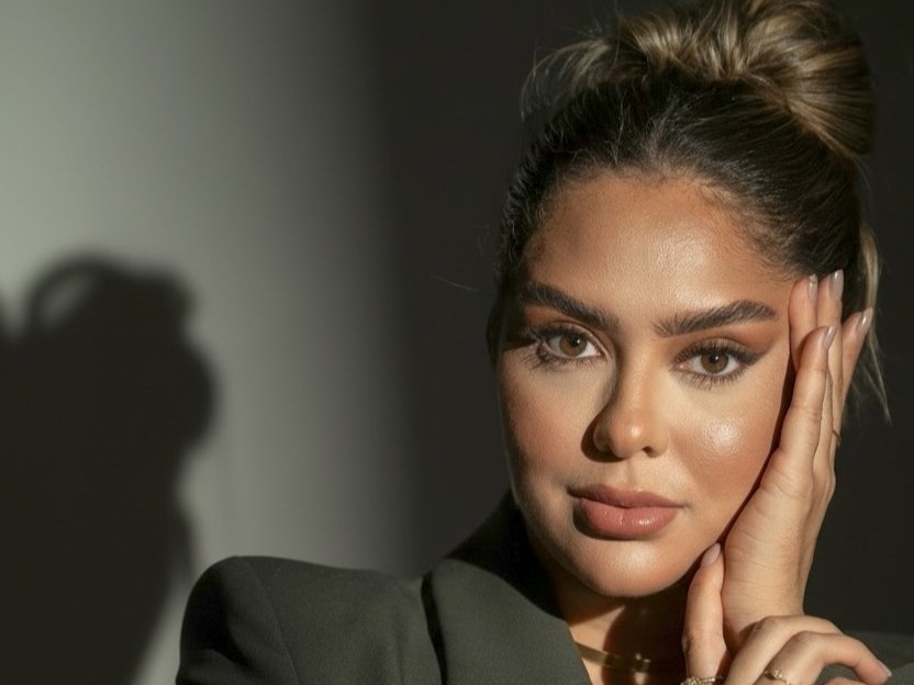 Sobrancelhas moldam expressão e influenciam percepção de idade