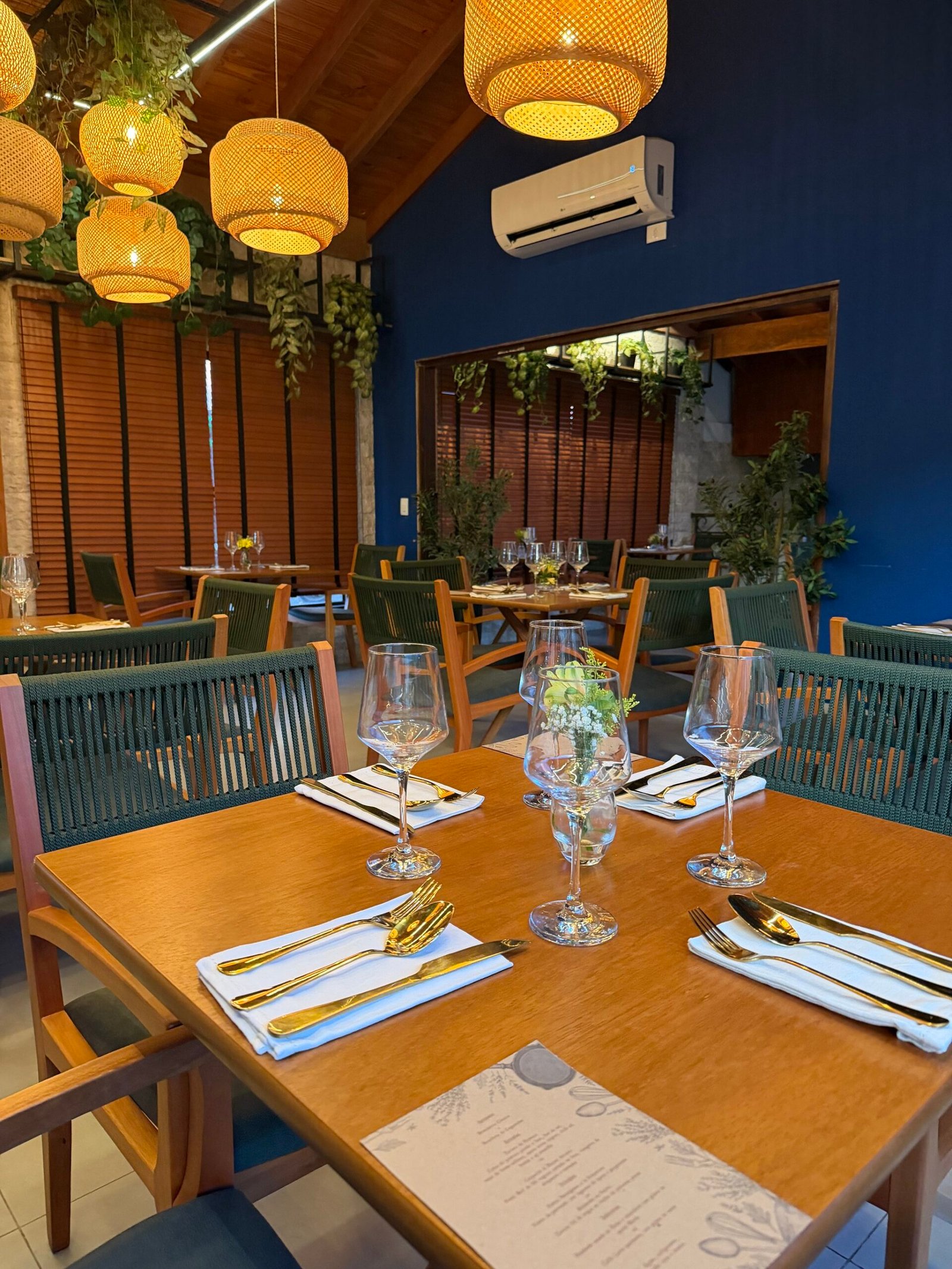 Angico Bistrô estreia em Bonito sob comando de Trujillo