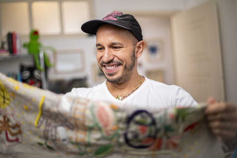 Sesc cria acessórios de peixe na Fashion Week