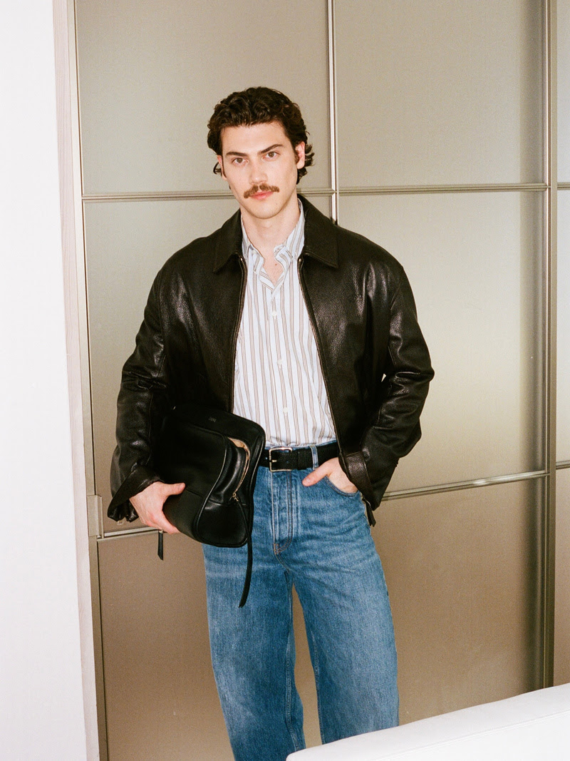 LOEWE veste Jack Innanen na estreia em NY