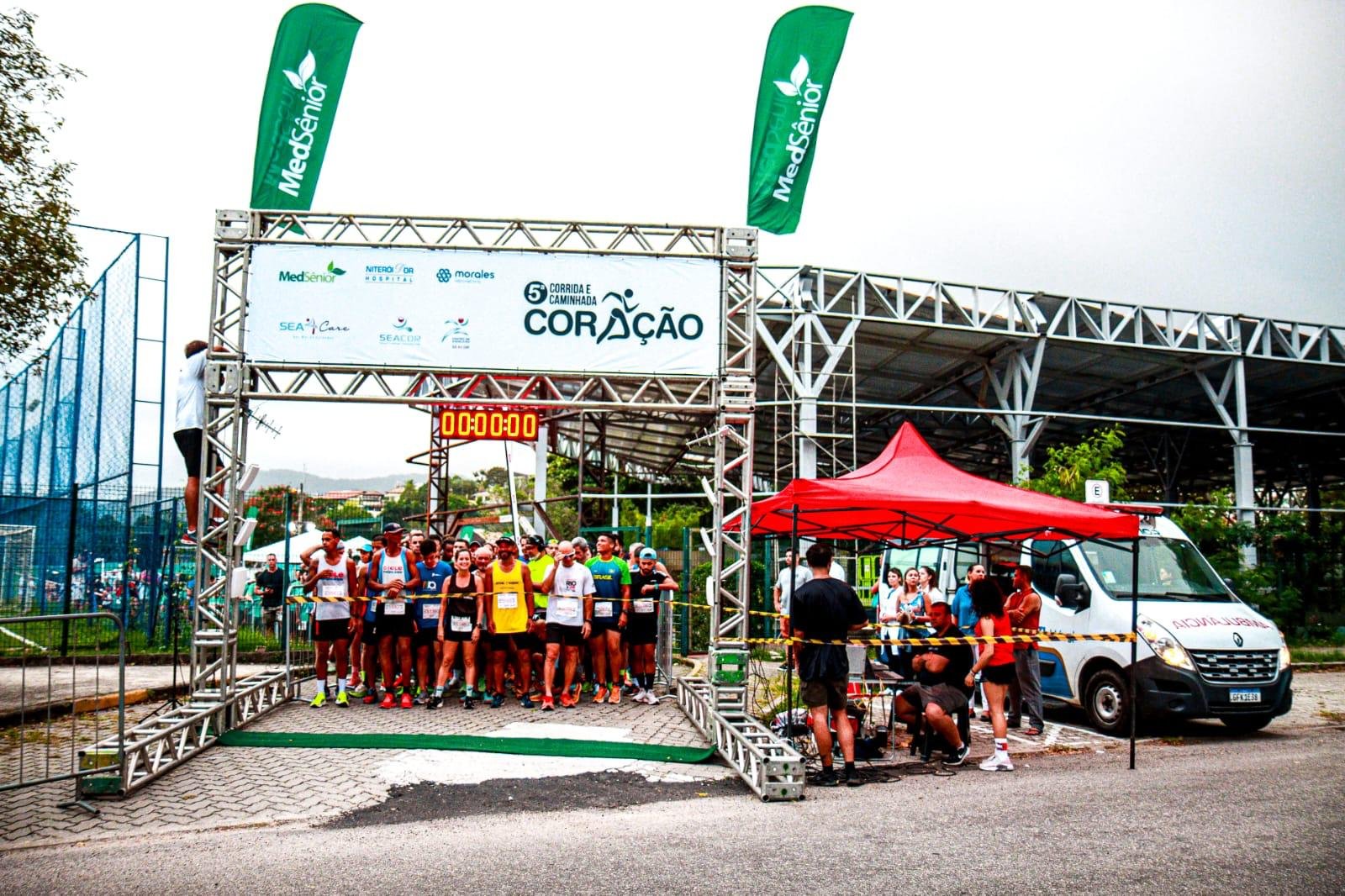 Evento esportivo une corrida e saúde em Niterói
