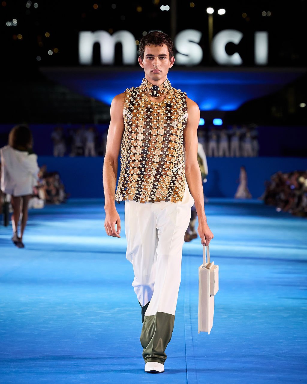 MISCI transforma Sapucaí em passarela no Rio