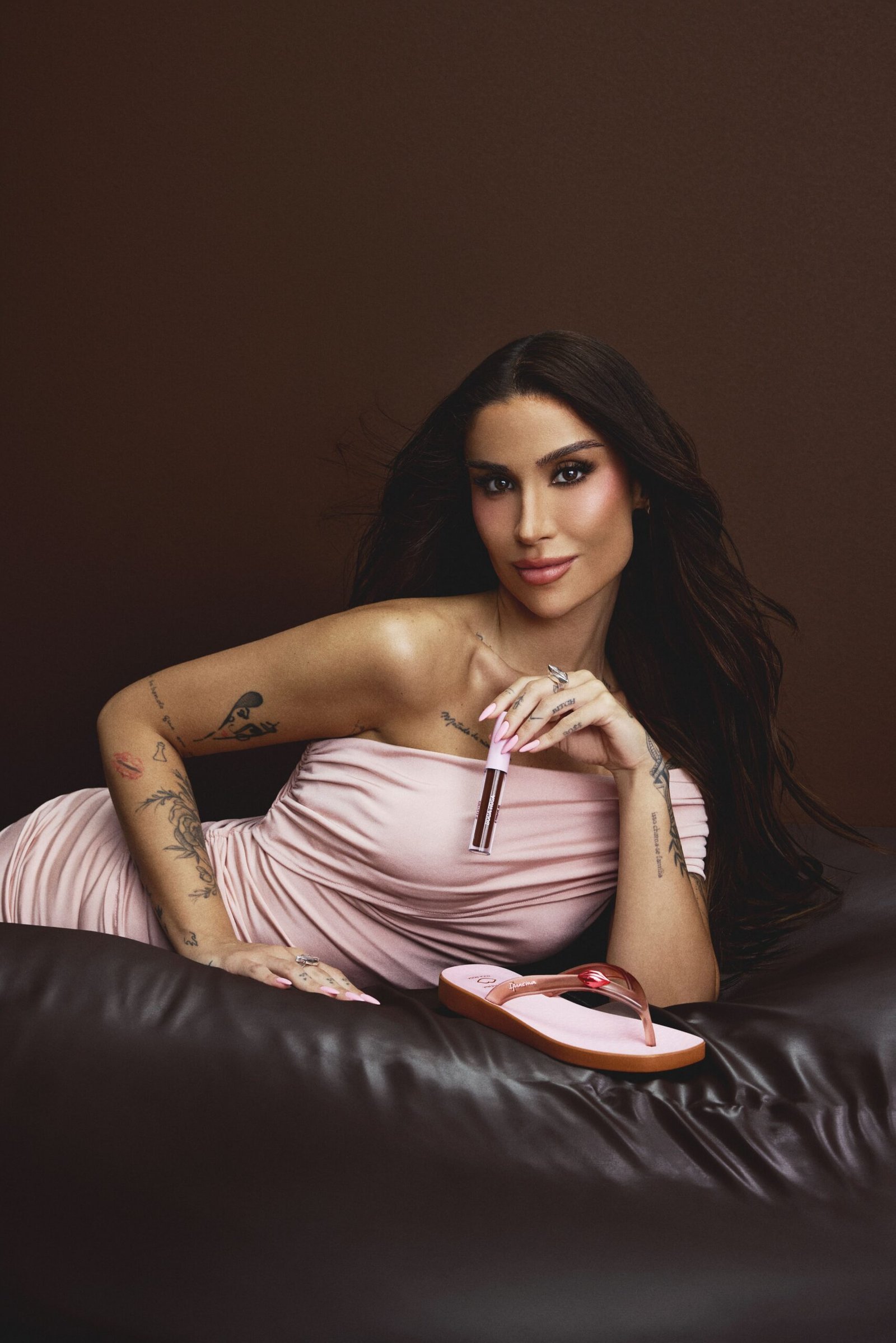 Ipanema lança collab com Boca Rosa e aposta no sensorial