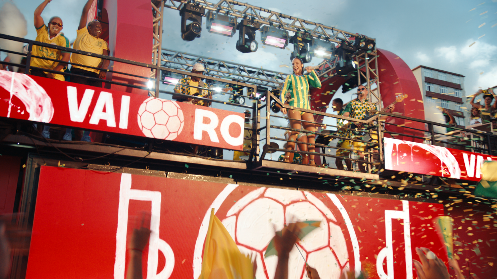 Ivete e Bradesco resgatam clima do penta