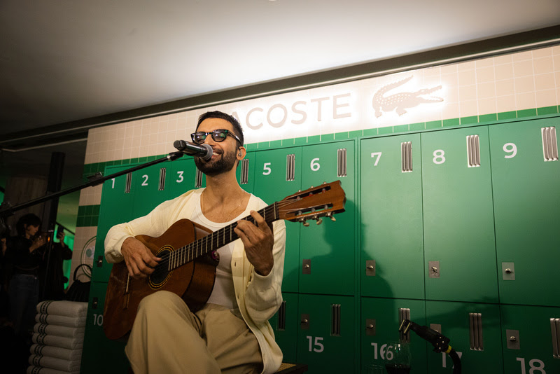Lacoste lança coleção no Brasil com show de Silva