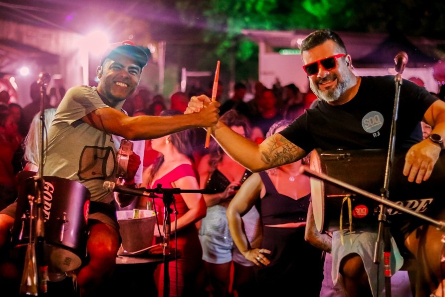 Samba, pagode e Copa do Mundo na Arena Errejota