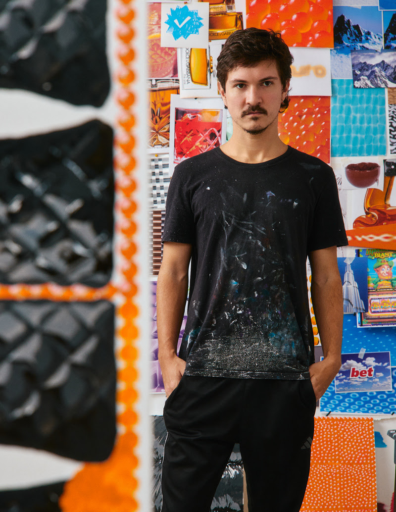 Exposição usa pinturas para questionar o que o Instagram fabrica