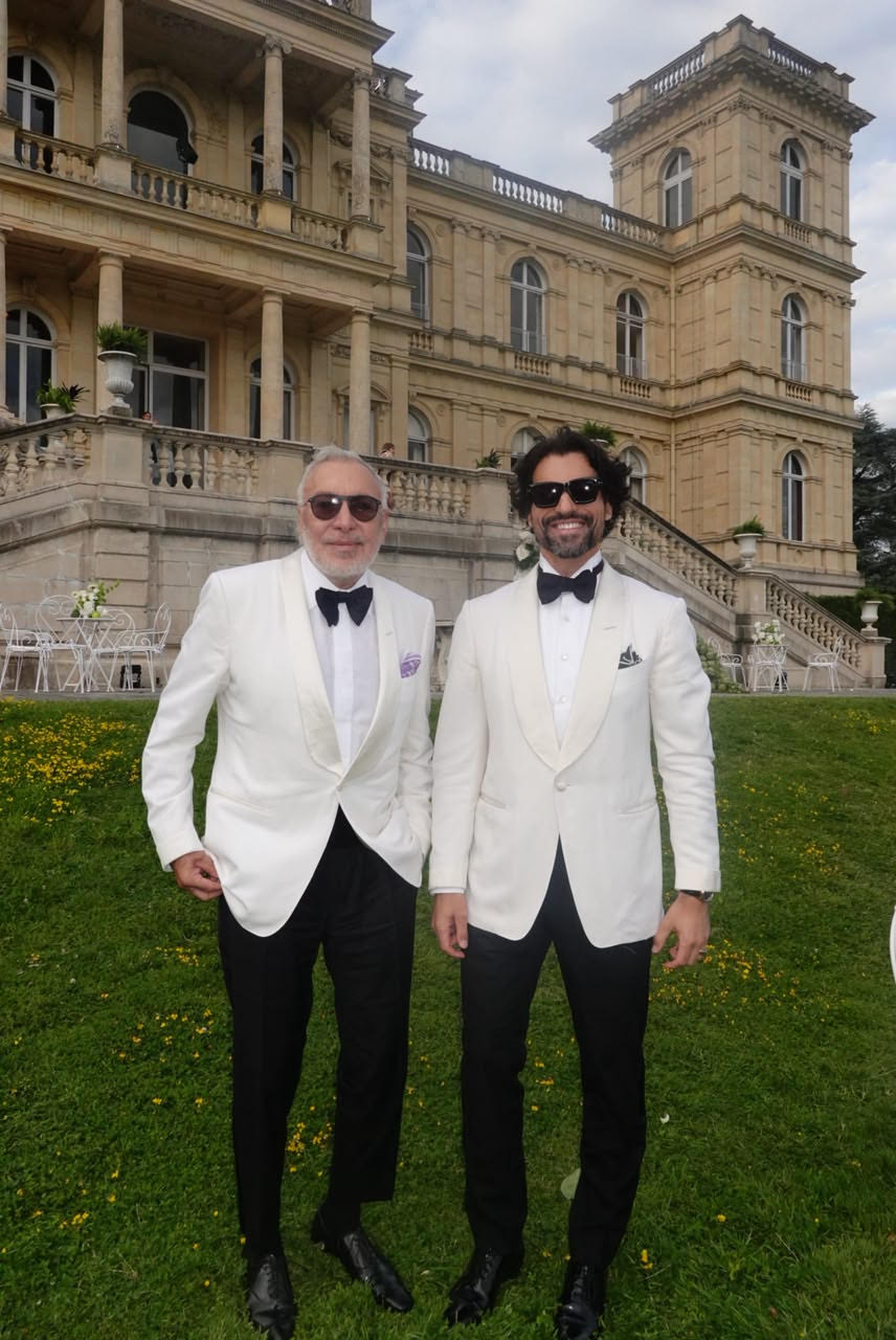 Elisa Zarzur e Alexandre Negrão recebem famosos em Paris