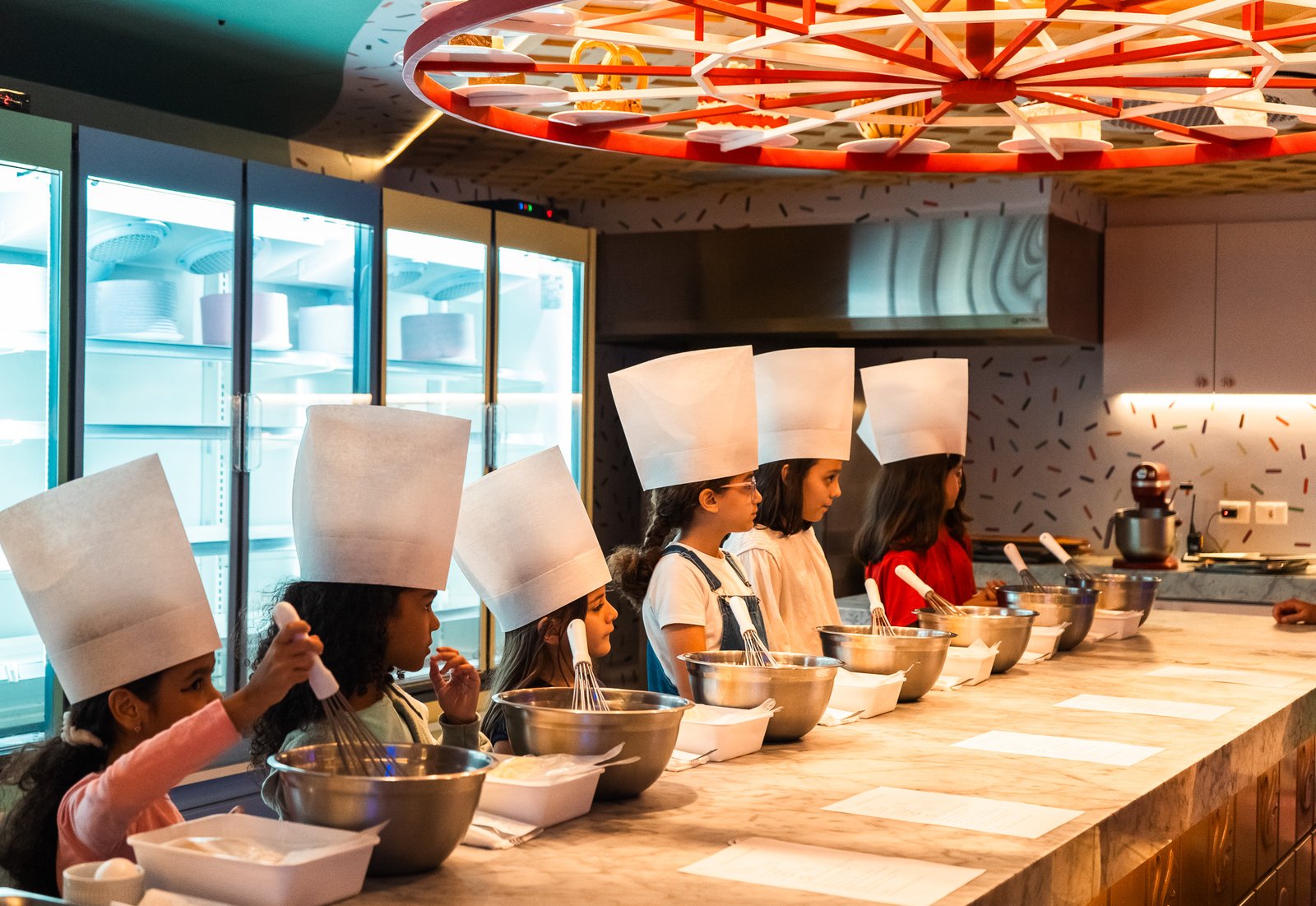 Nolita promove aula de confeitaria infantil nas férias