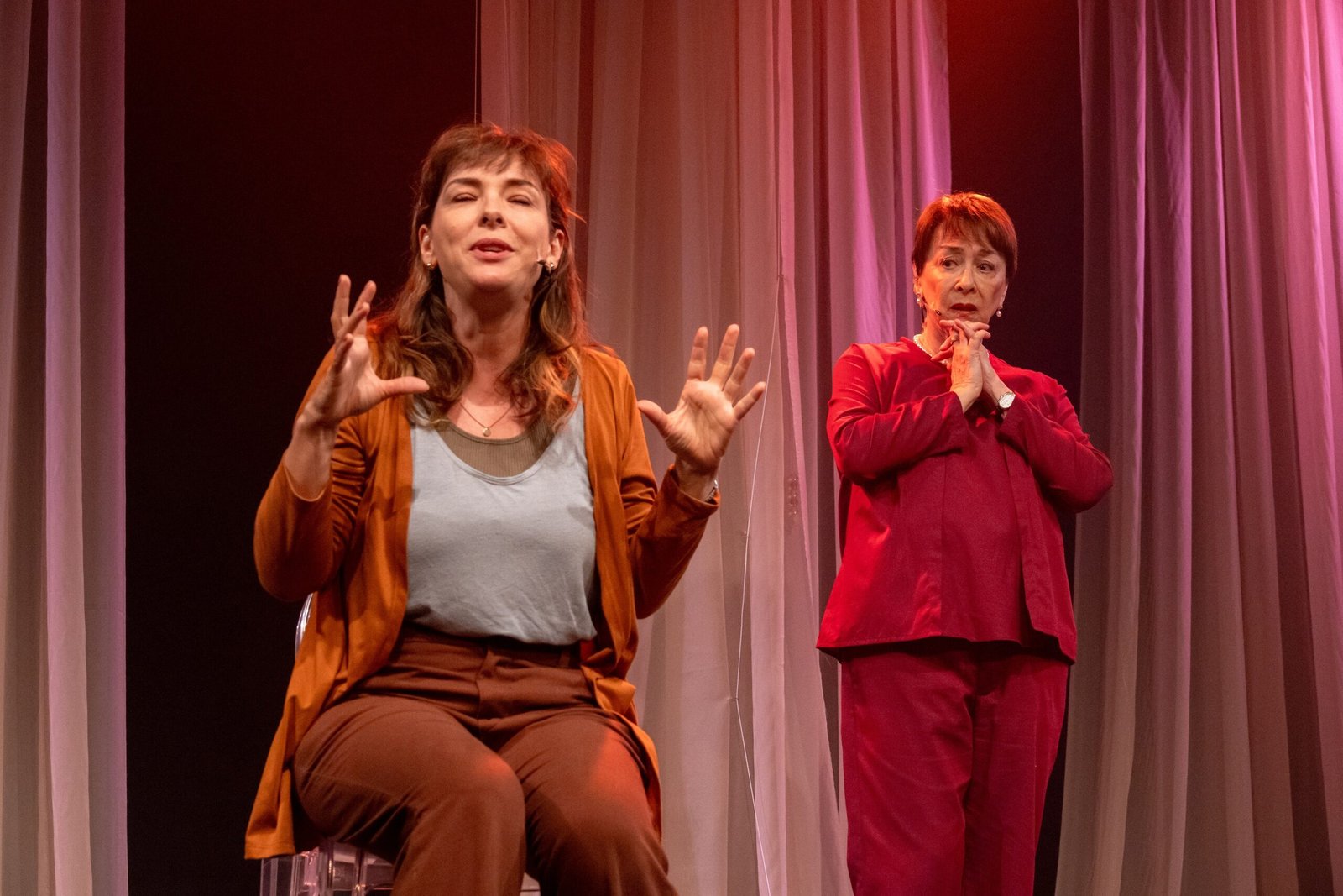 Querida Mamãe emociona no Teatro dos 4