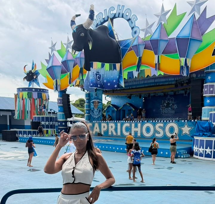 Estreia de Nathalia Brito marca Parintins