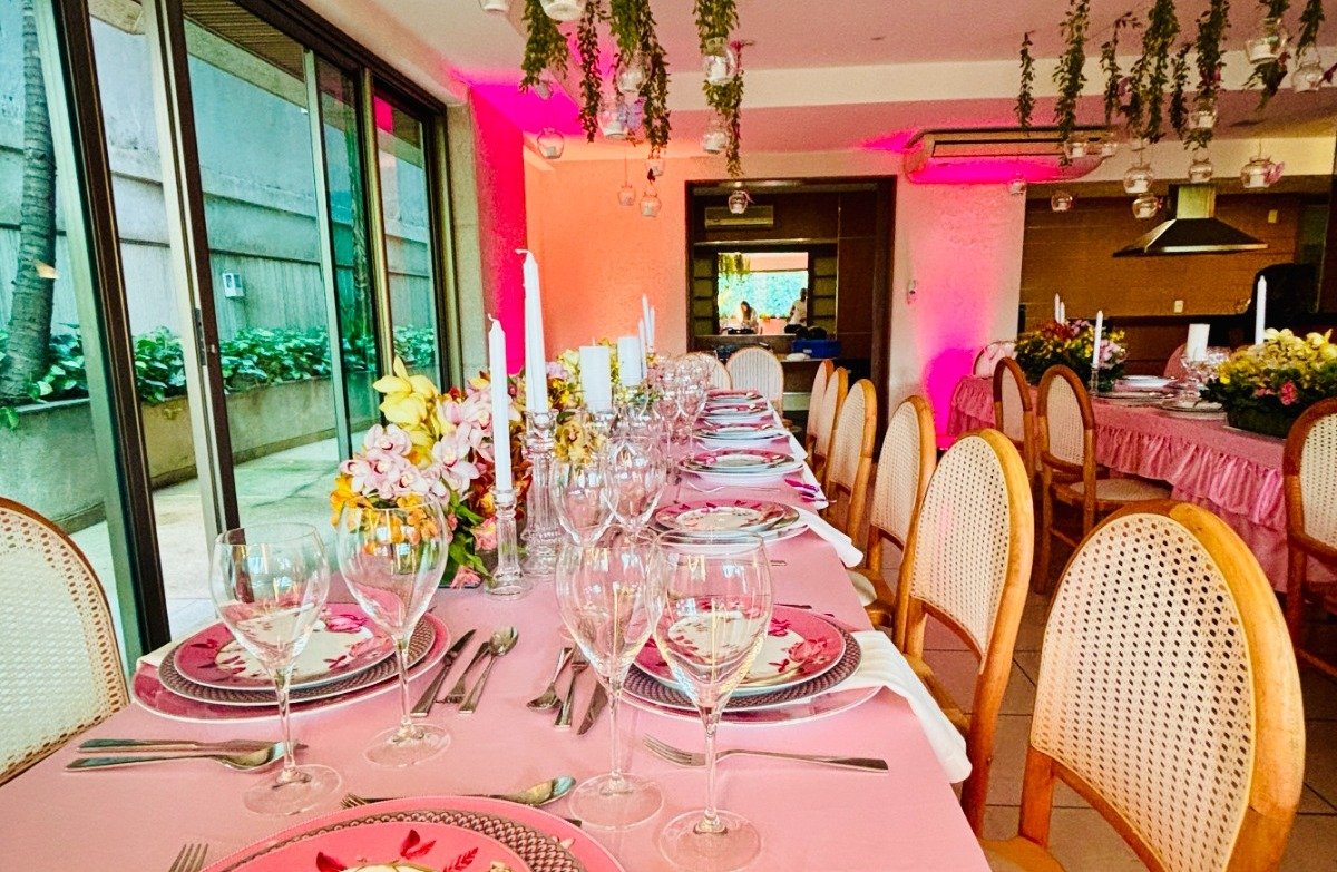 Prima Arte Decorações: a mesa posta como símbolo de elegância e construção de grandes memórias