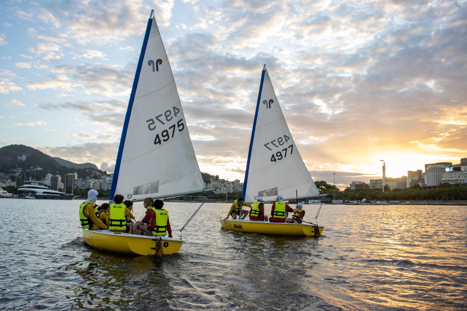 Últimas vagas para aulas gratuitas de vela no Rio