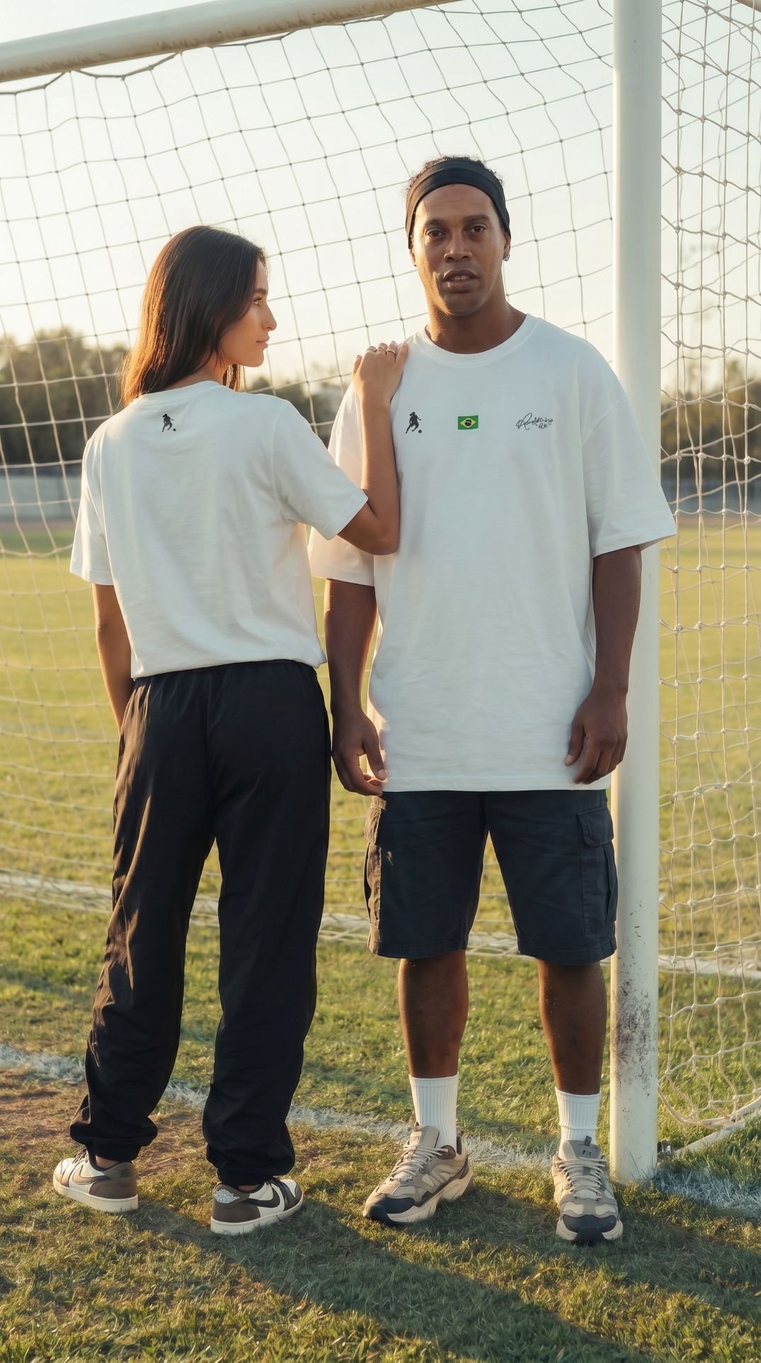 Ronaldinho Gaúcho estreia marca de vestuário