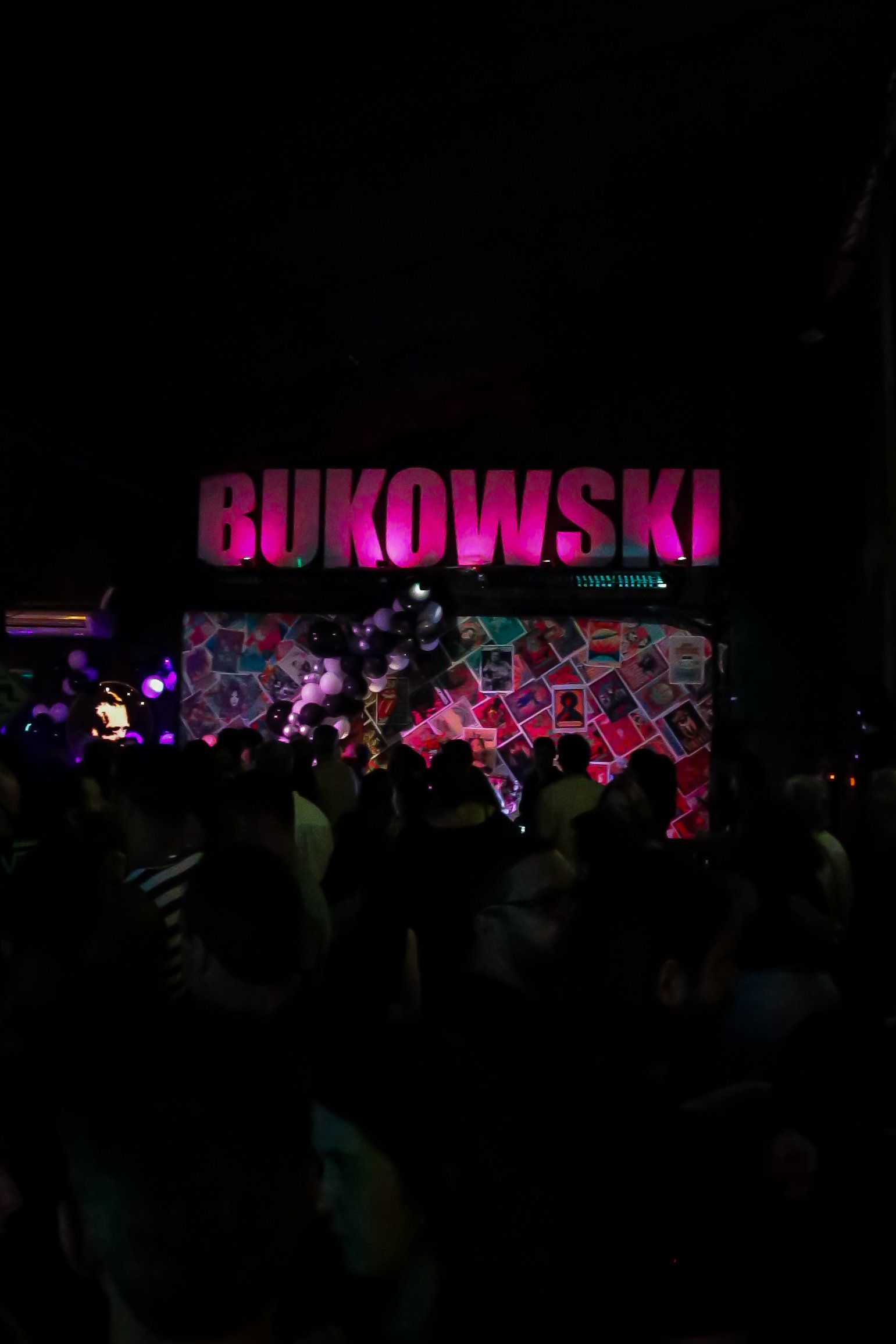 Raul Seixas ganha homenagem com Paulo Coelho no Bukowski