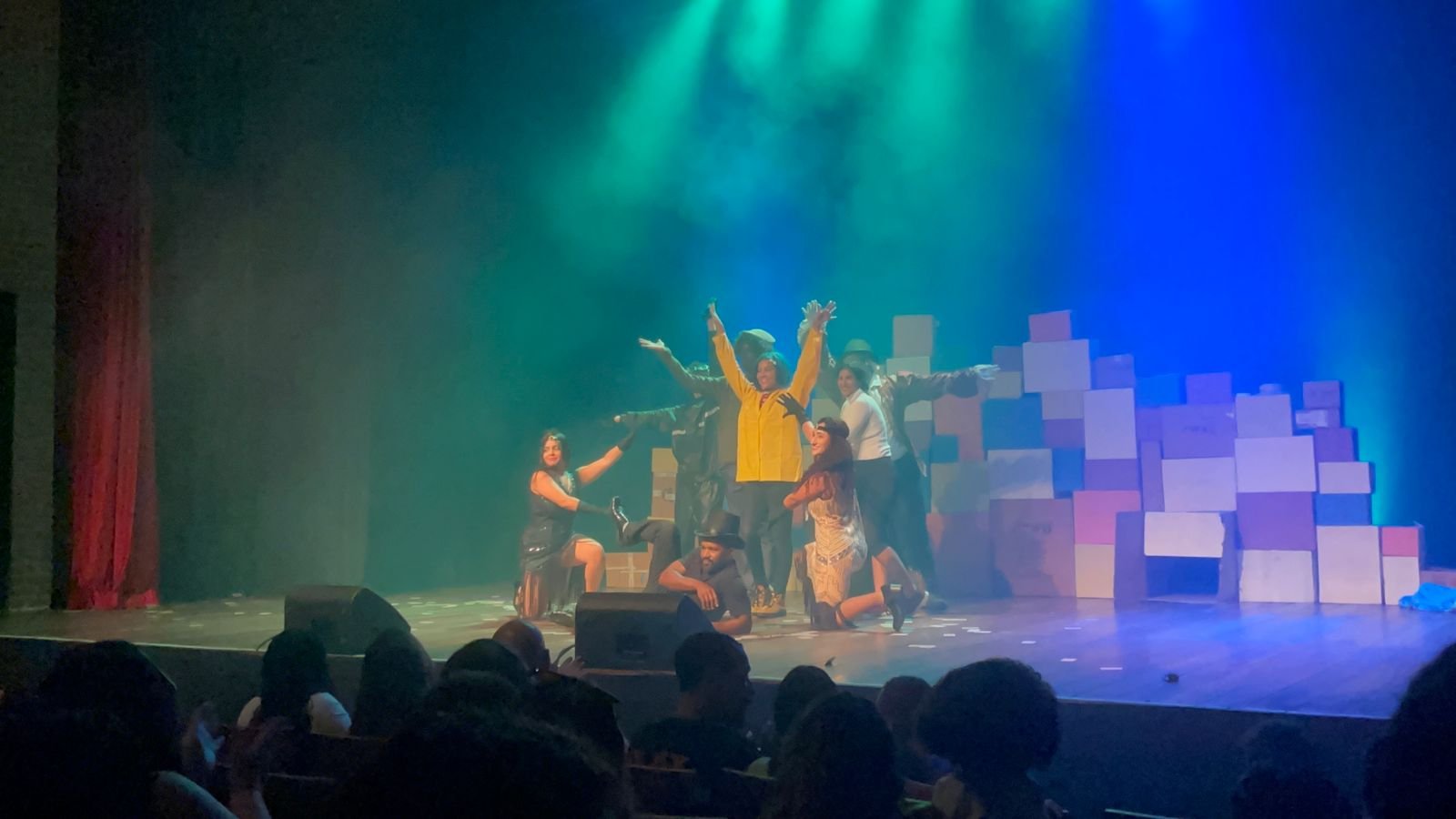 Coraline sobe ao palco na Barra da Tijuca