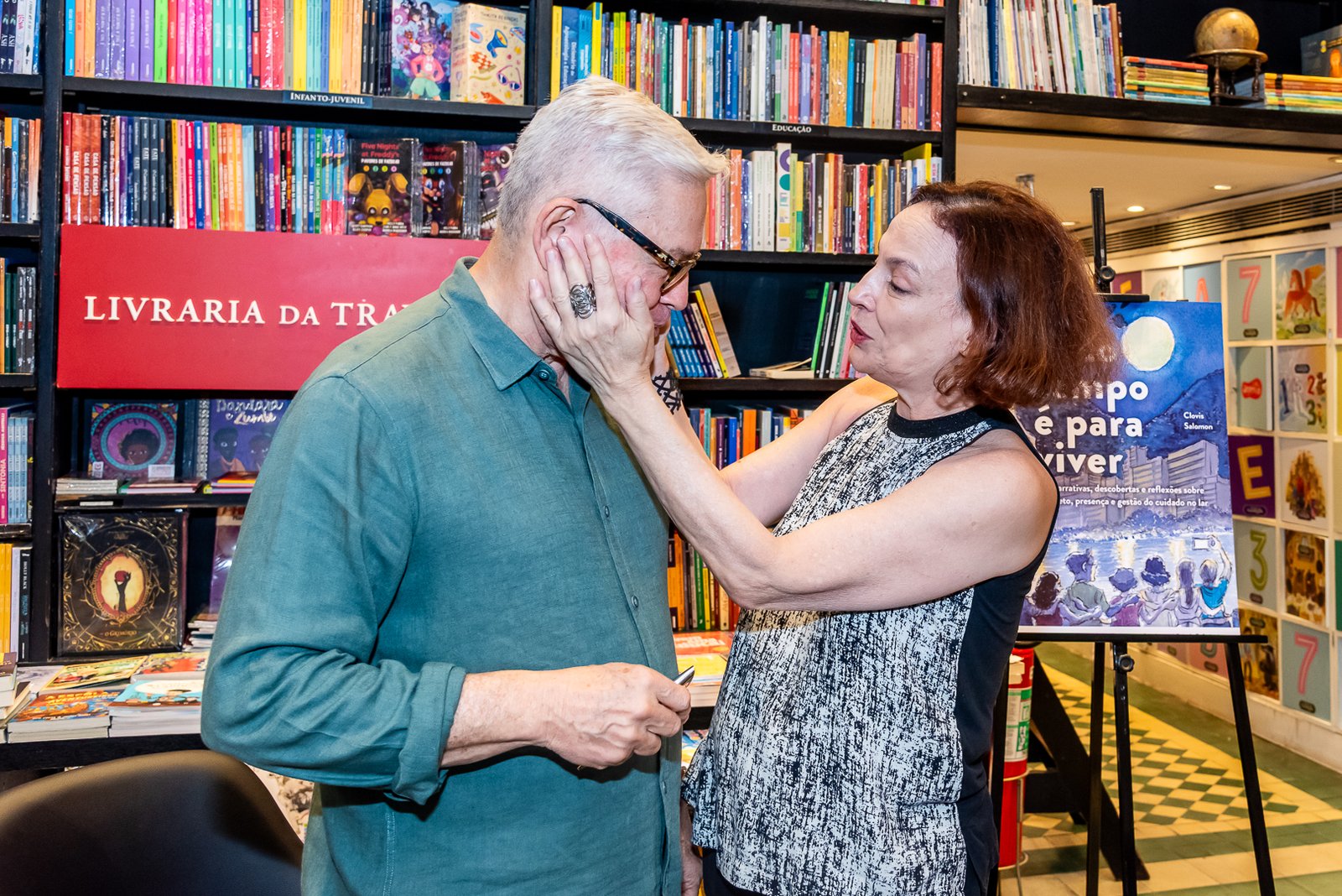 Todo Tempo é para Viver: livro de Clovis Salomon