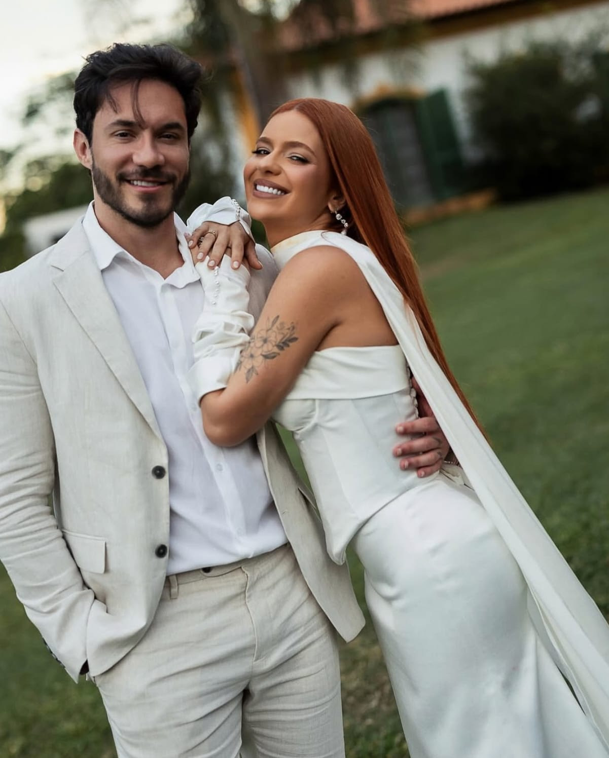 Vestido de Viih Tube no casamento foi criado por estilista de Itajaí®®