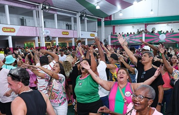 Samba 3 avança com apoio da Mangueira