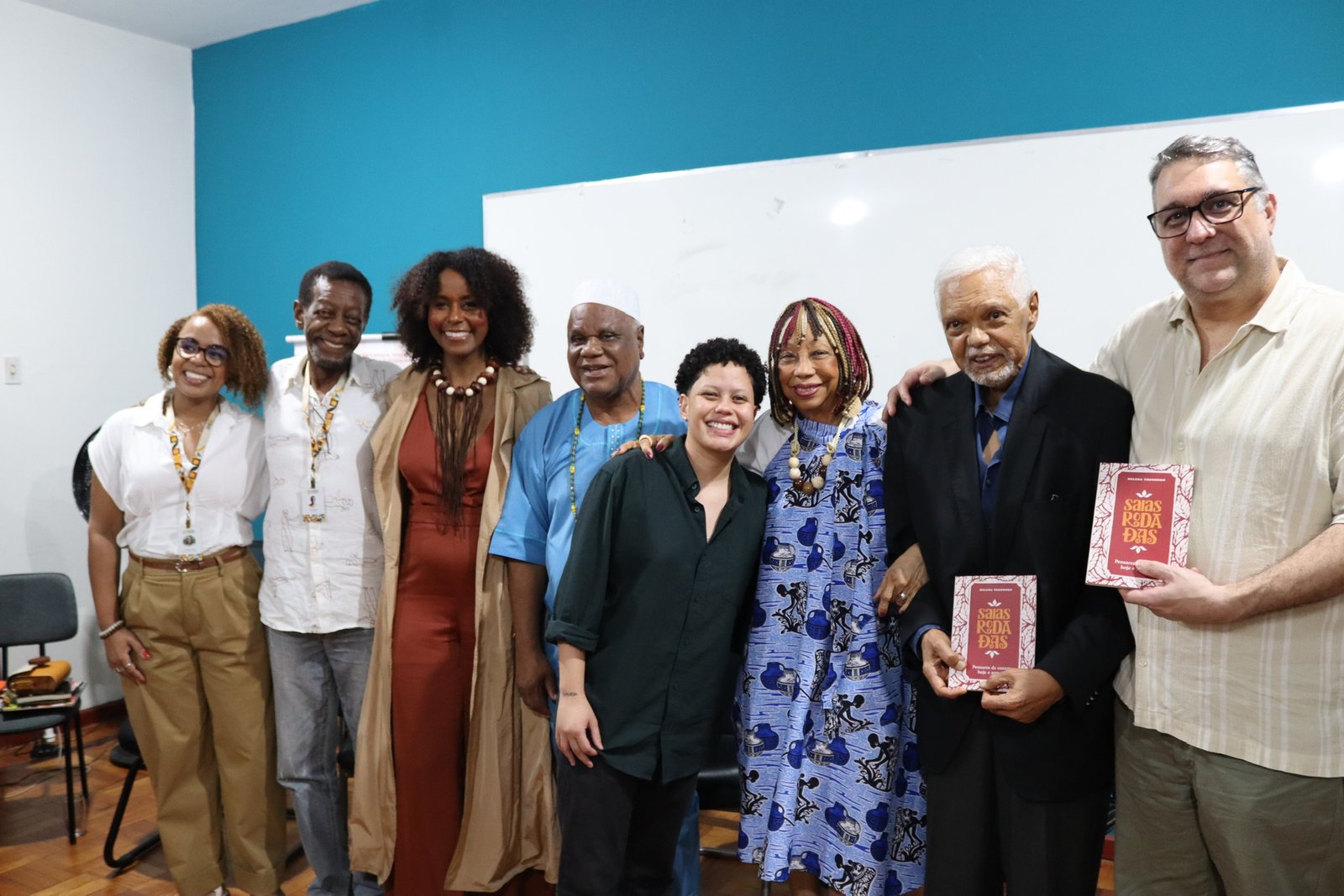 Helena Theodoro inaugura lançamentos na Biblioteca Maju Coutinho