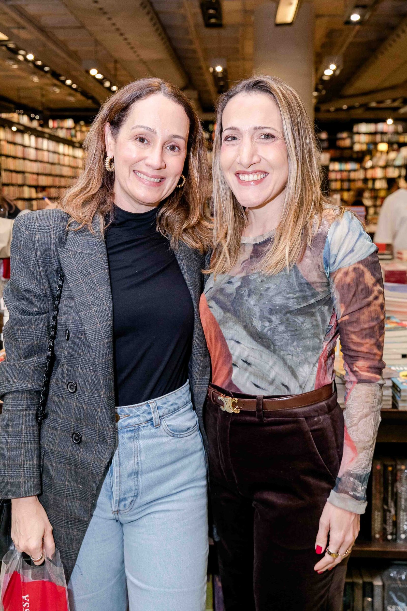 Livro de Mariana Langoni estreia com casa cheia no Leblon