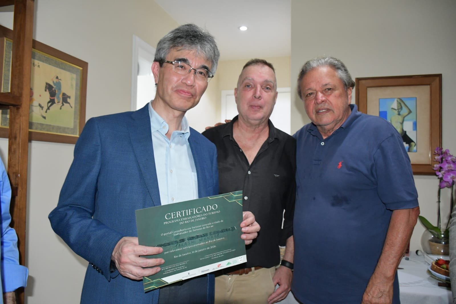 Takashi Manabe recebe título no Rio