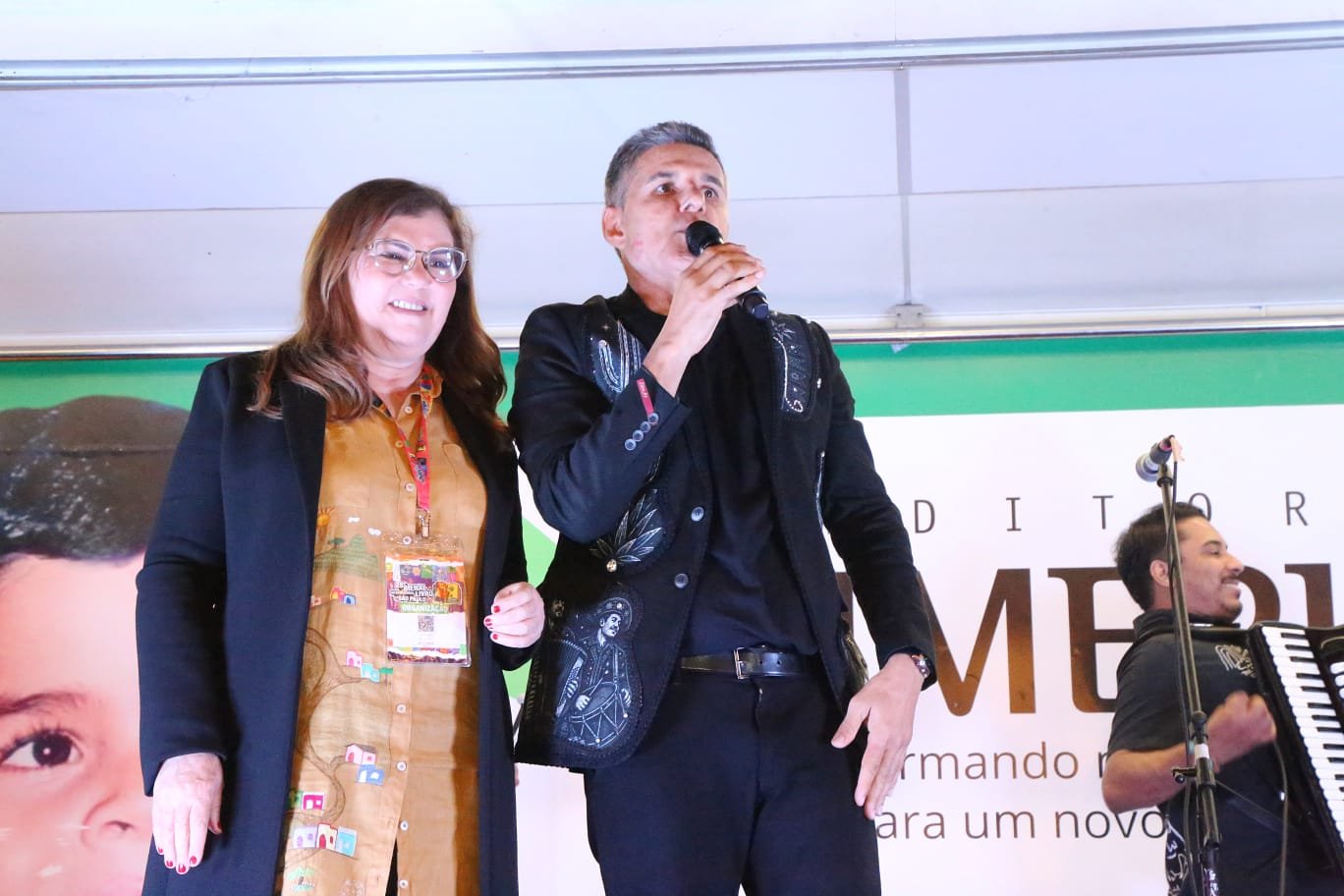 Del Feliz representa o forró na Bienal do Livro de São Paulo