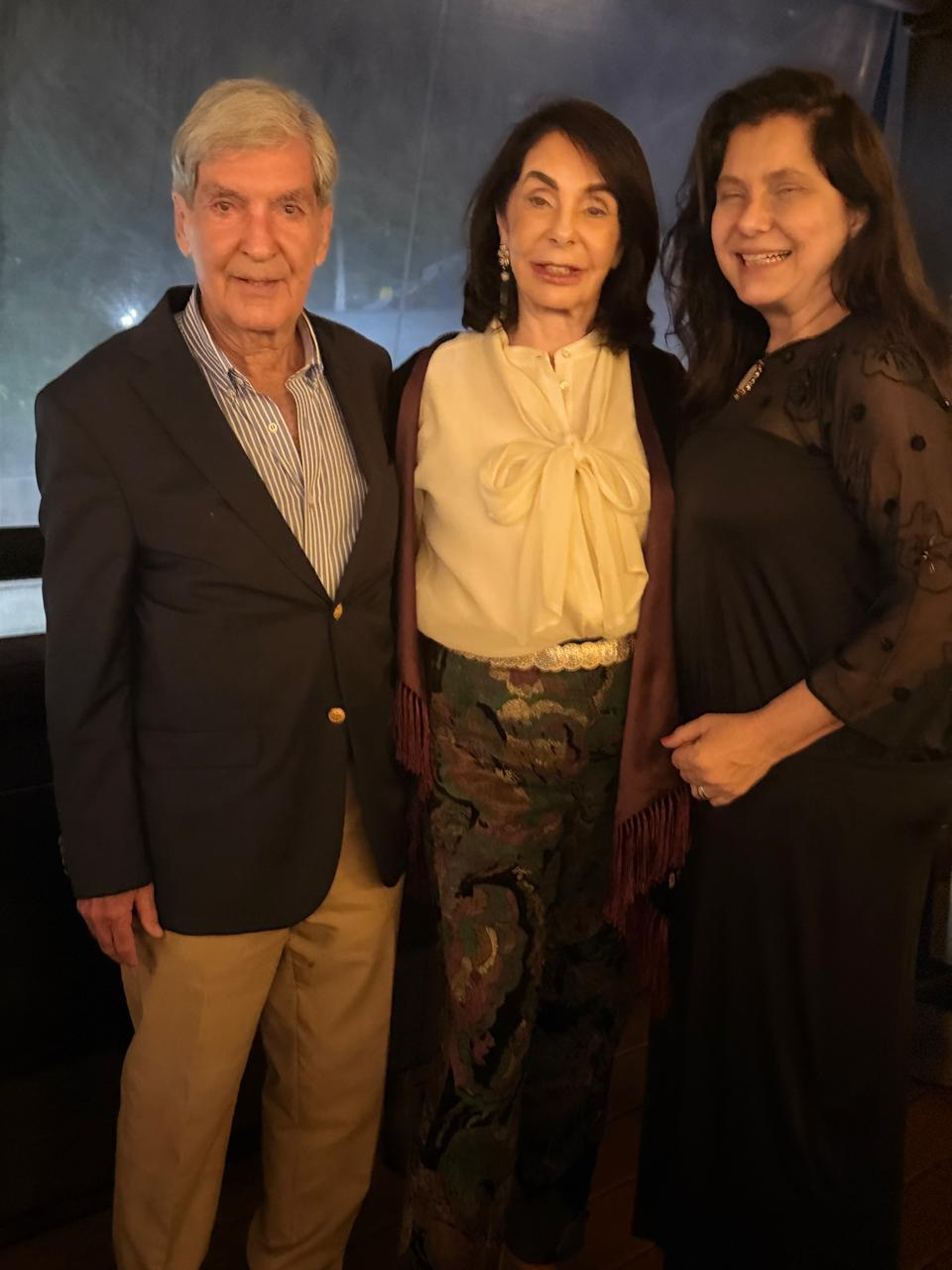 Jockey Club recebe jantar em homenagem a Diana e Ana Cristina